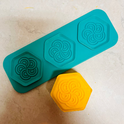 Trio Steamer Hex Shaped and Design Plates