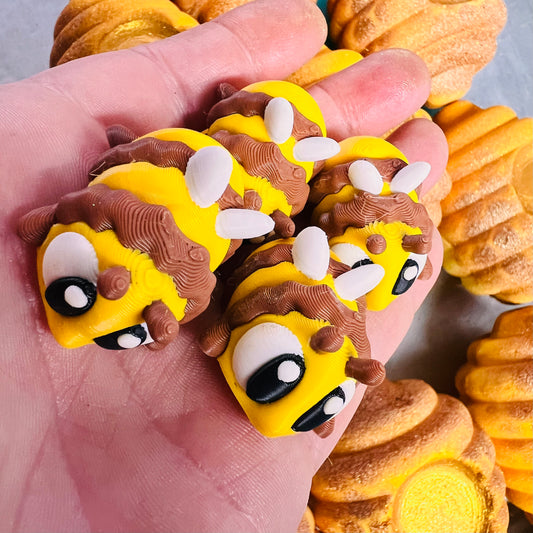 10x 3D Printed Honey Bee for Toy Surprise Bath Bombs
