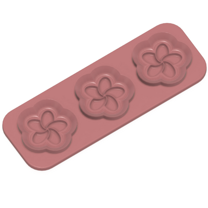 Trio Steamer Daisy Shaped and Design Plates