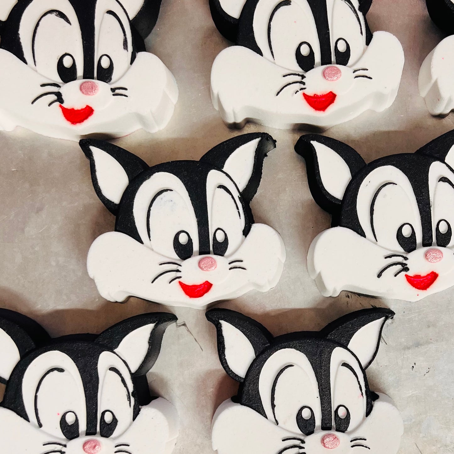 Toon Hybrid Moulds